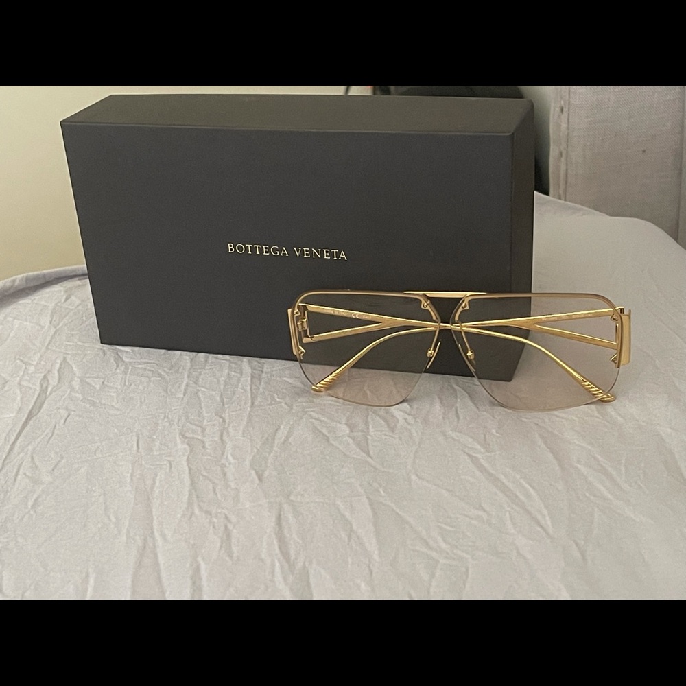 Authentic Bottega Veneta Sunglasses BRAND NEW